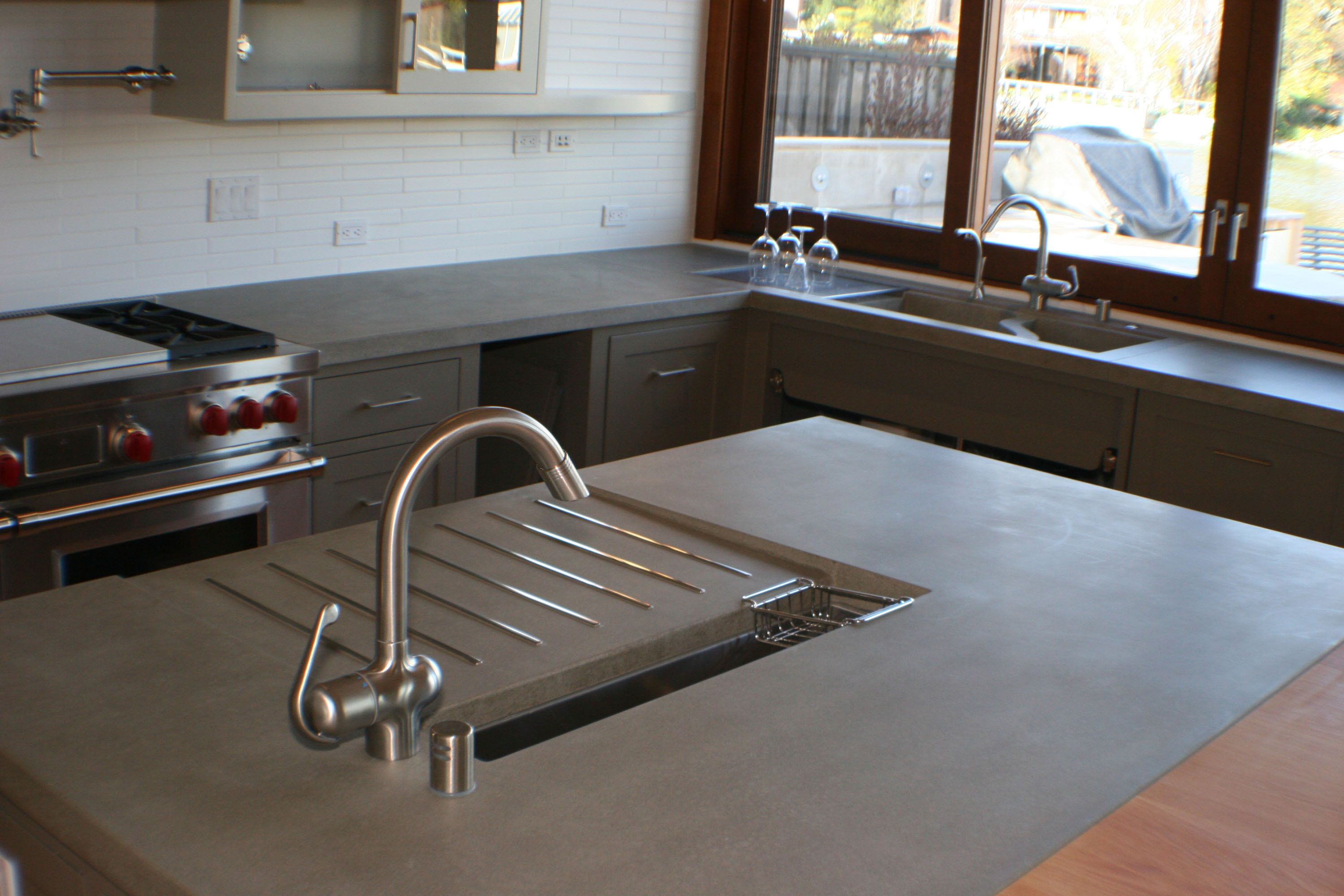 UnderMount Sink with Concrete Countertop, N634 Alloy
